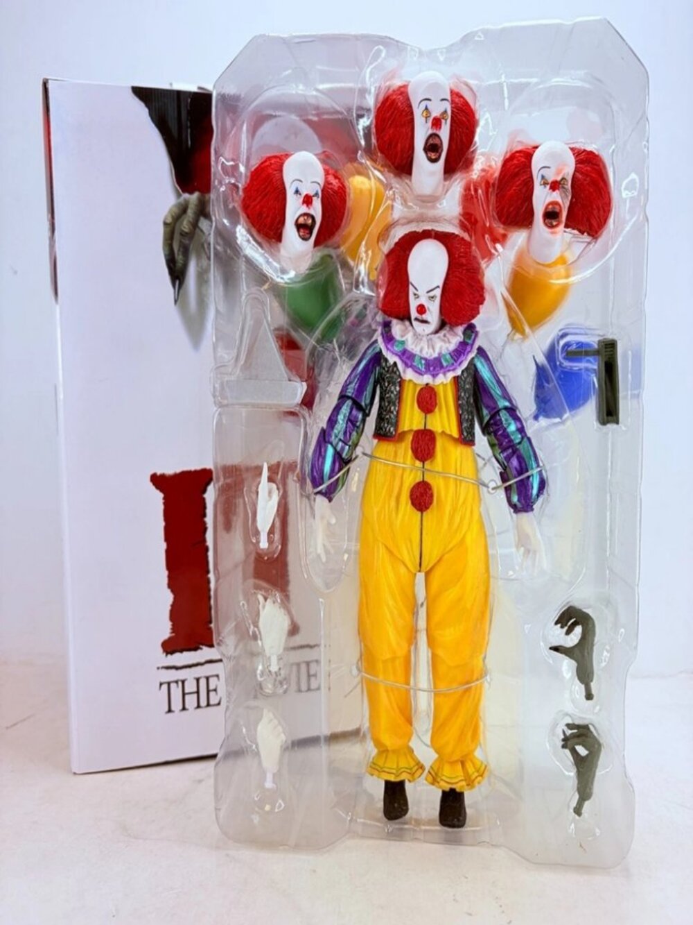 The Movie 1990 Pennywise 6.5" Stephen King's Moveable Action Figure Toy Gift
